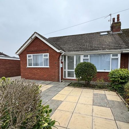 Linden Ave Bungalow Thornton  Экстерьер фото